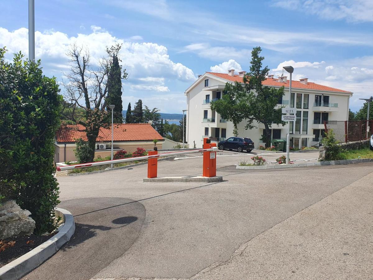 Apartments Ines Selce Esterno foto